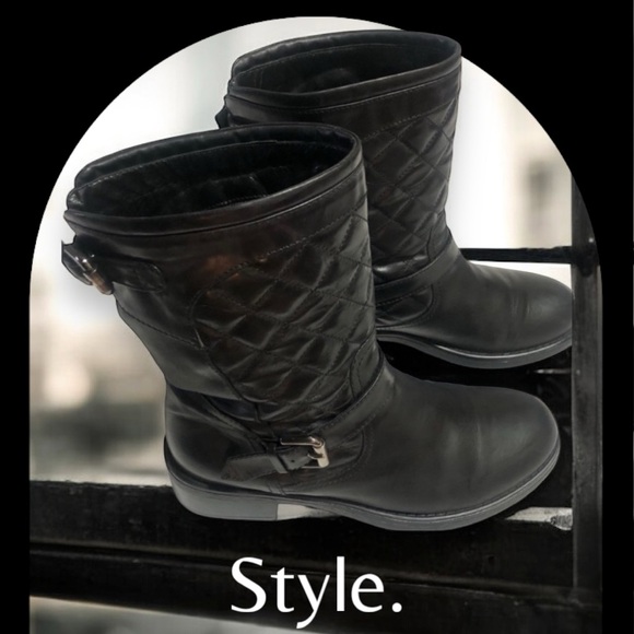 Aquatalia Black Quilted Mid-Calf Quilted Moto-Metro Style Boots   size 8  ~ EUC - Picture 7 of 15